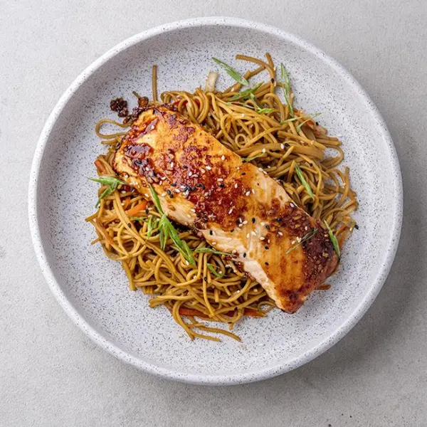 Honey & Garlic Salmon With Teriyaki noodle