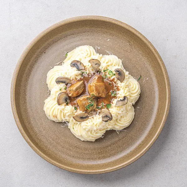 Hungarian Beef Stew with Mushroom Mash Potatoes Mix