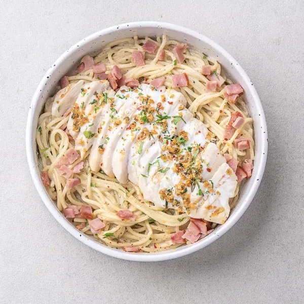 Pepper Garlic Chicken with Carbonaro Pasta
